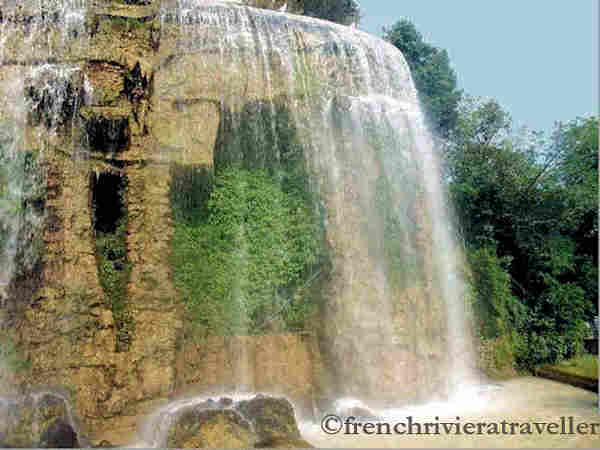 Cascade, Castle Hill