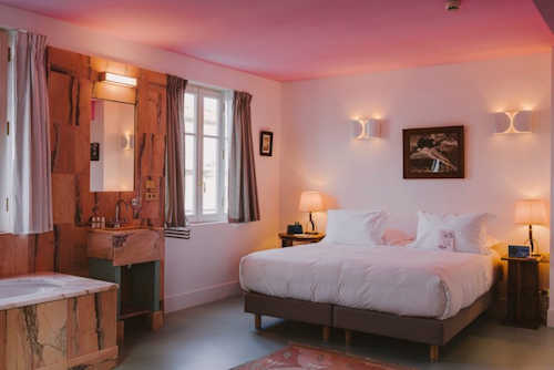 Hotel Amour