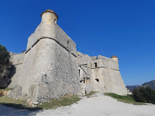 Mont Alban fort